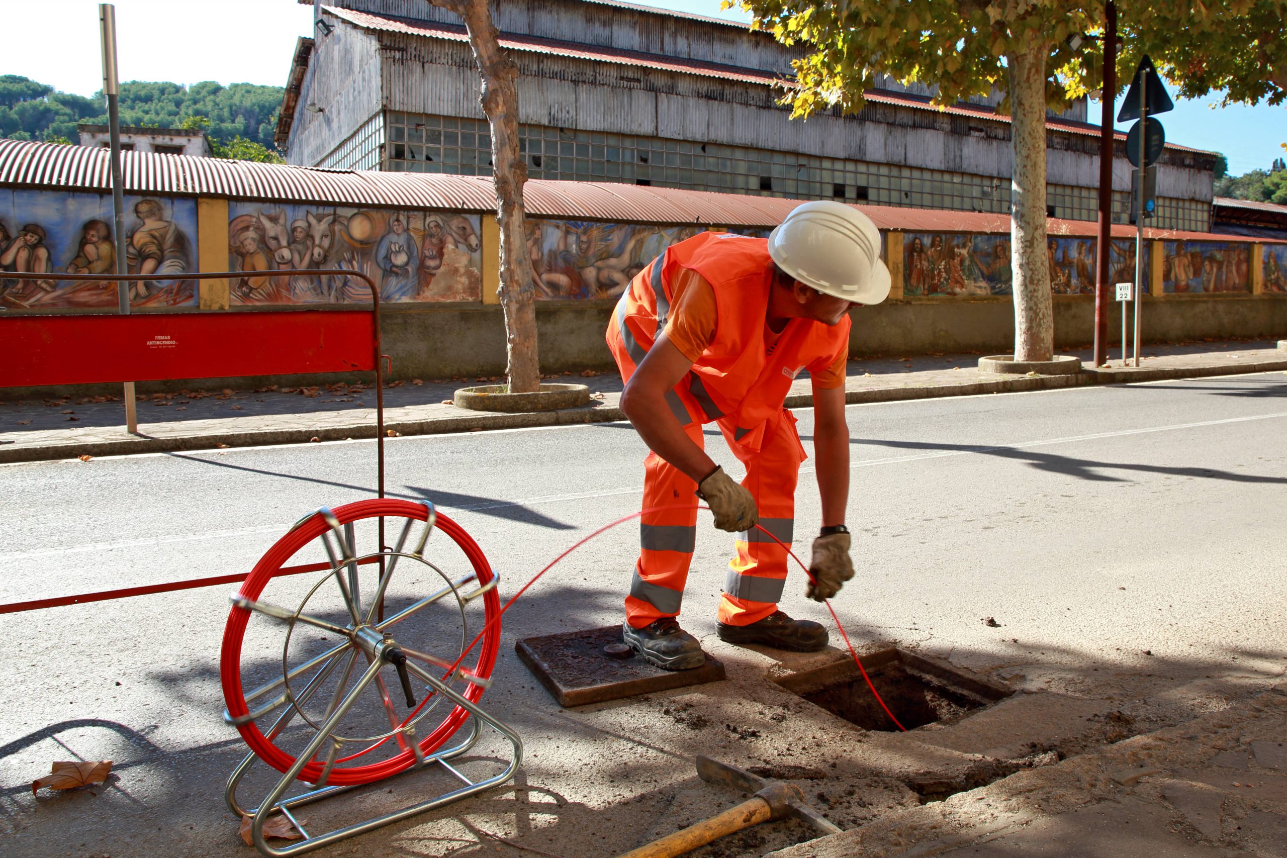 Installazione fibra ottica - lavori in pozzetto